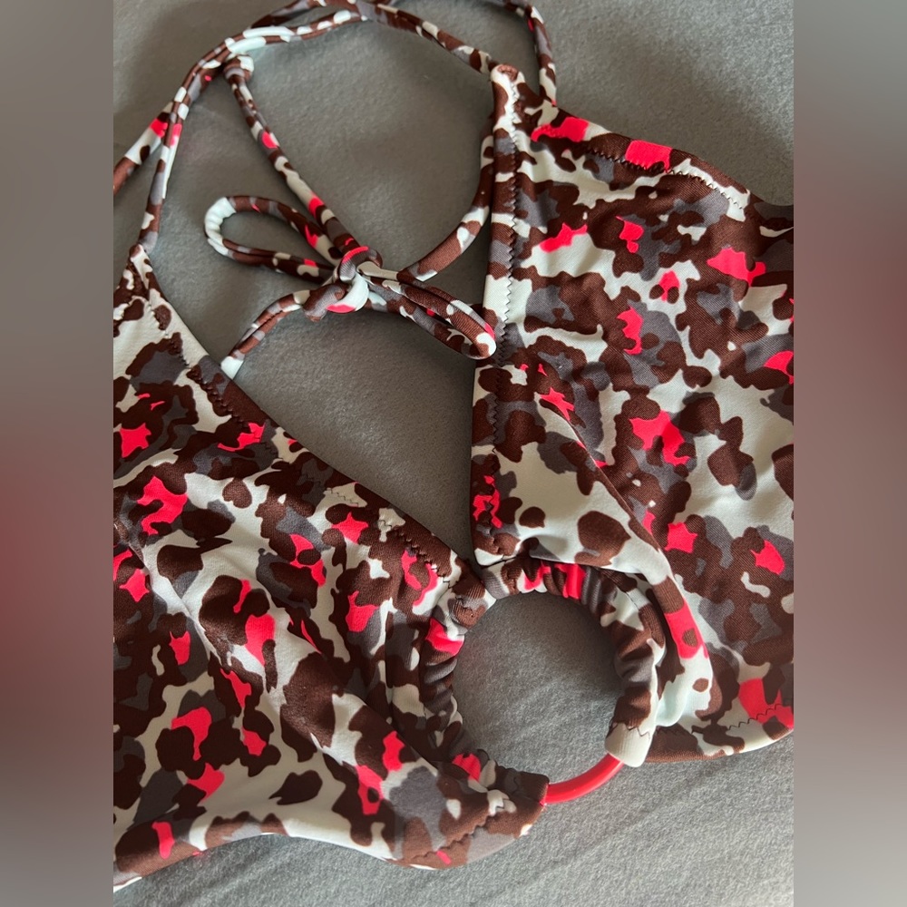 Victoria’s Secret String Bikini Top Large